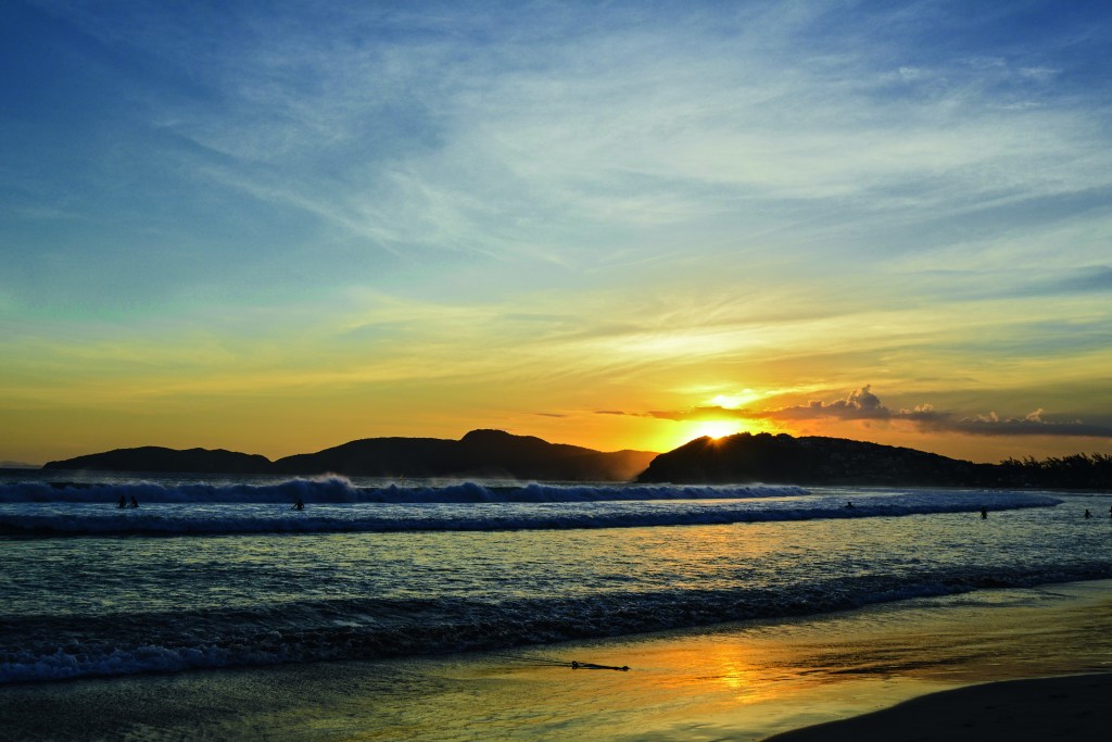 Pôr do sol na praia de Geribá, Búzios