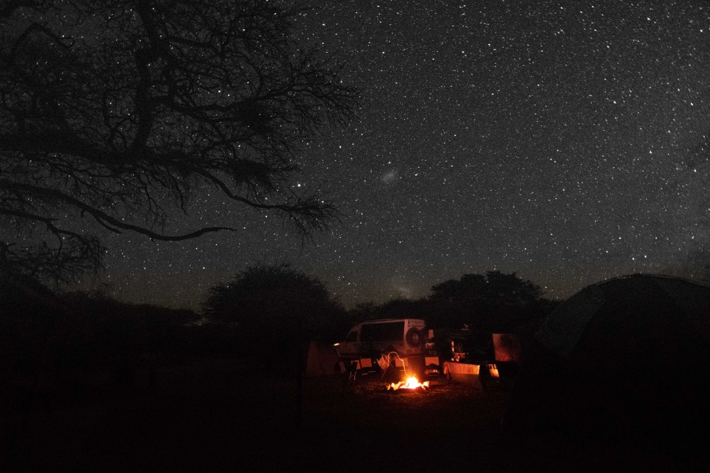 Estrelas e barraca