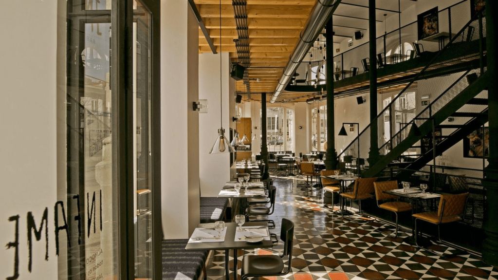 Restaurante Infame, 1908 Lisboa Hotel, Lisboa, Portugal Salão do restaurante Infame: comida portuguesa com toques orientais