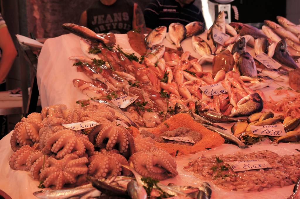 Mercato del Pesce, Catânia, Sicília, Itália Mercato del Pesce, Catânia, Sicília, Itália