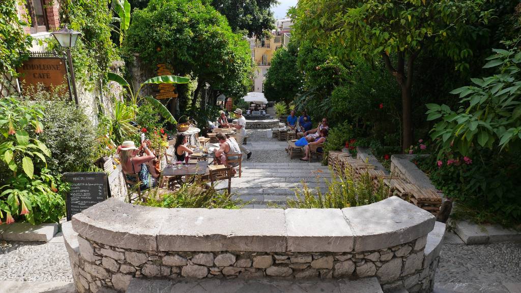 Via Timoleone, Taormina, Sicília, Itália Via Timoleone, Taormina, Sicília, Itália