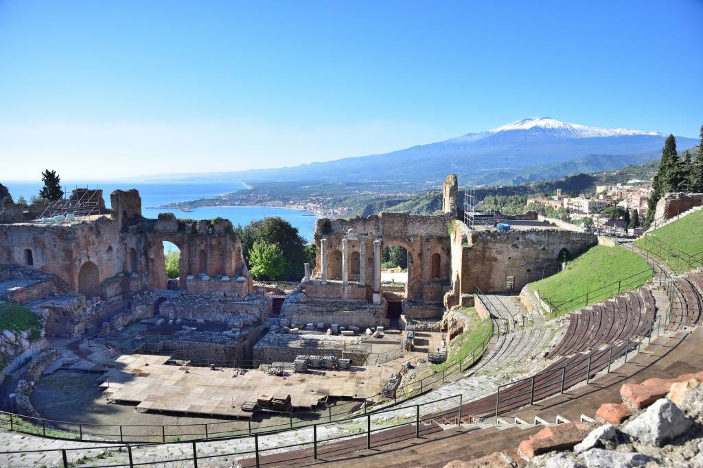 Teatro Antico, Taormina, Sicília, Itália Teatro Antico, Taormina, Sicília, Itália