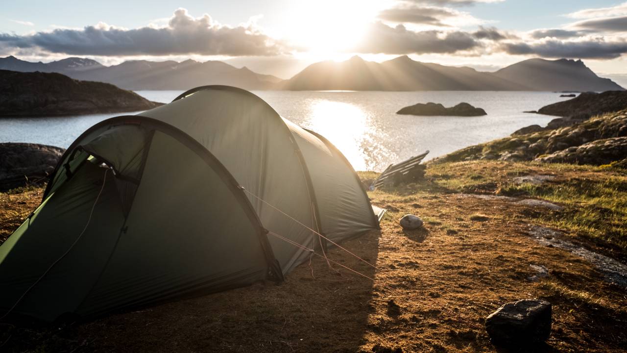 Barraca montada em Henningsvær, na Noruega