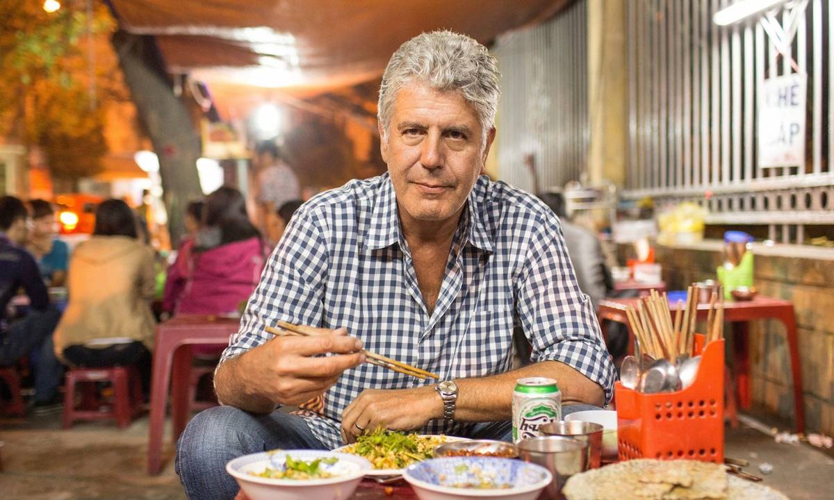 O falecido chef, escritor e apresentador de TV foi um grande defensor de viver coisas novas, sair da zona de conforto e experimentar o diferente