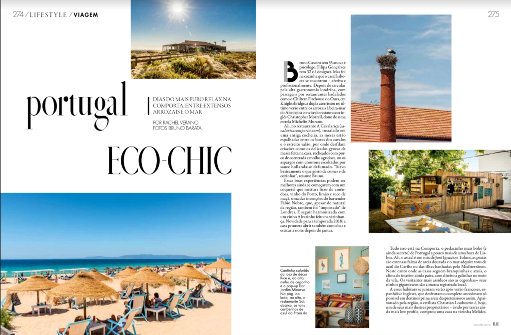 Captura de ecrã 2021-08-30, às 19.38.41 Página dupla de uma revista com fundo branco, texto e fotografias da Praia da comporta