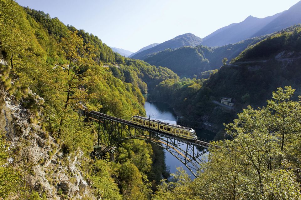 ferrovia Vigezzina-Centovalli, que atravessa 83 pontes e viadutos