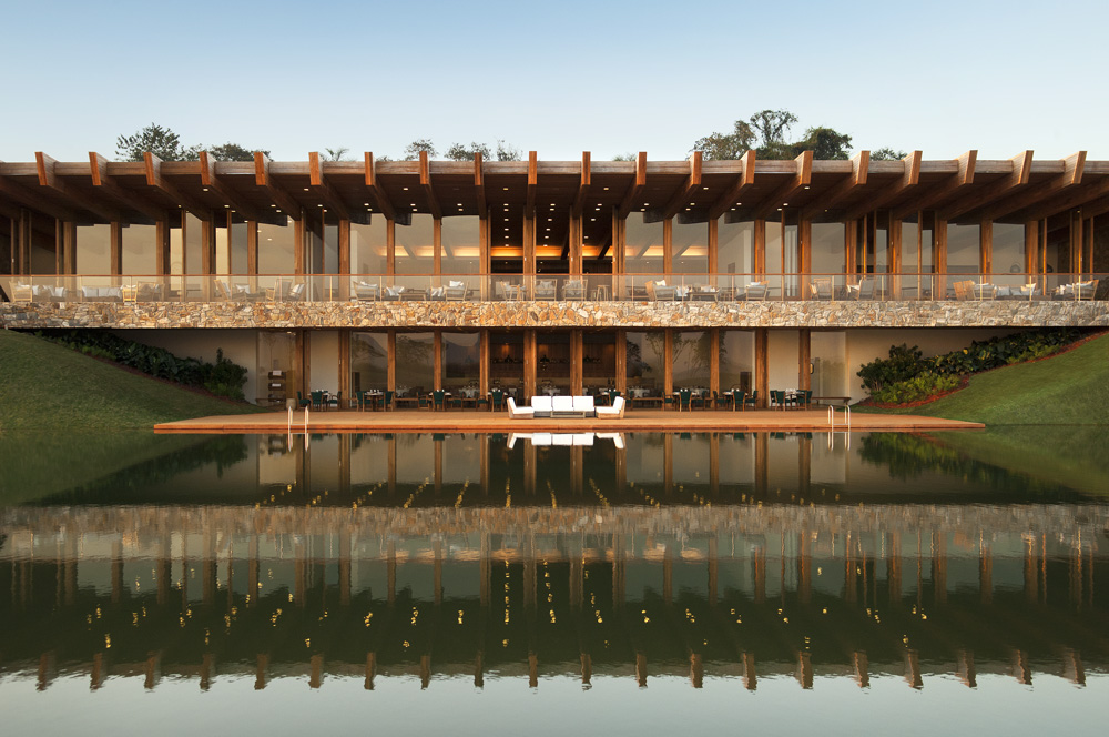 Fachada do Hotel Fasano Boa Vista