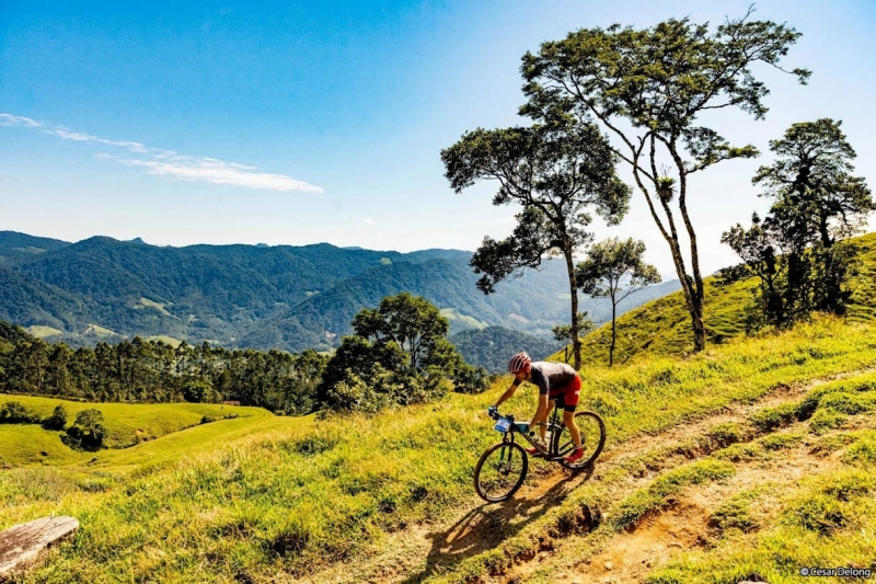 Em maio, Pomerode é tomada pelos mountain bikers para o Desafio das Rochas.