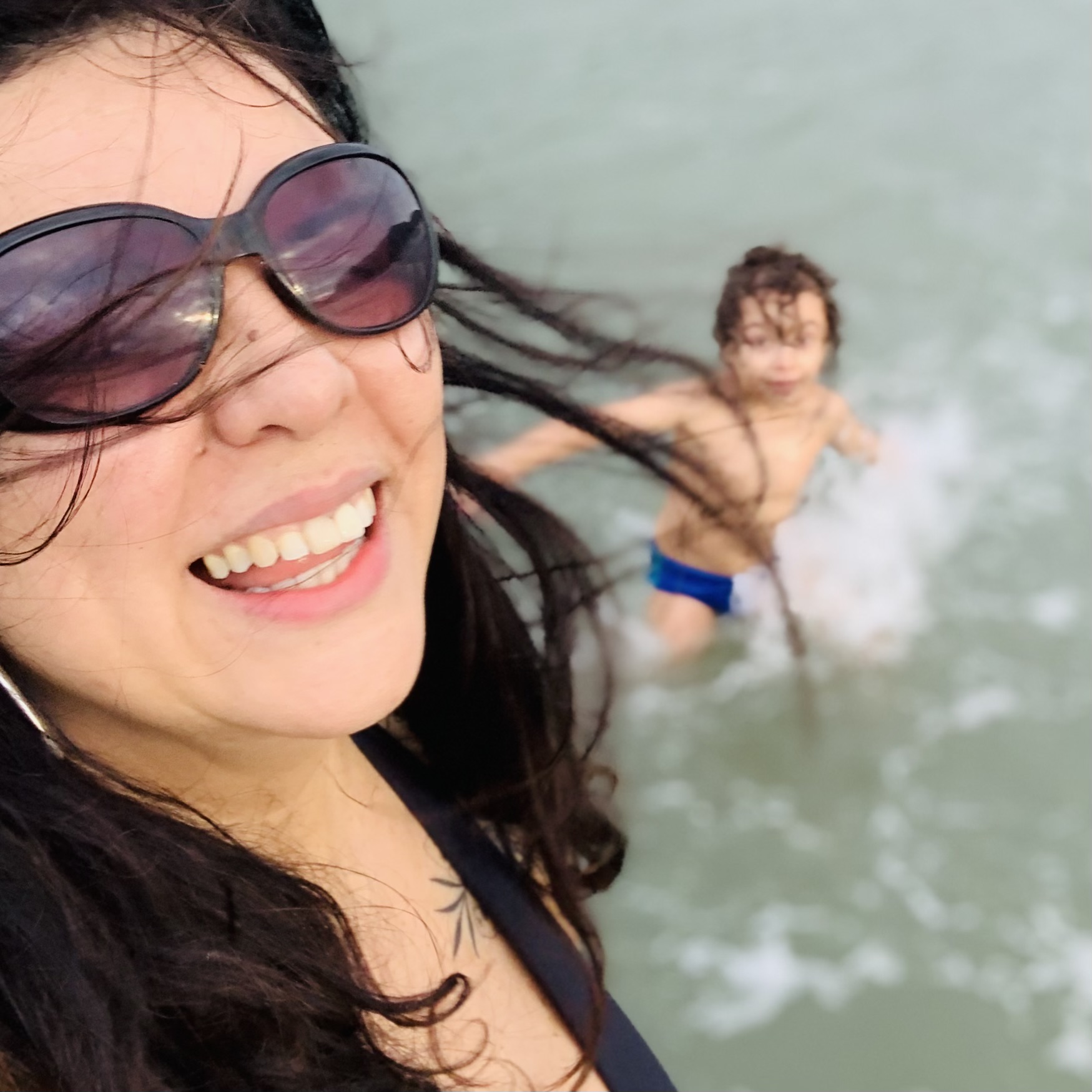 Olha o mundo, filho!