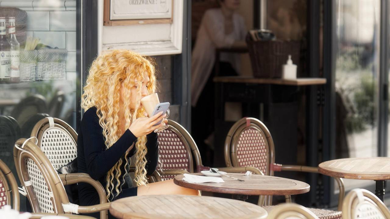 Pedir um café e ir ficando: um hábito espanhol que pode estar com os dias contados