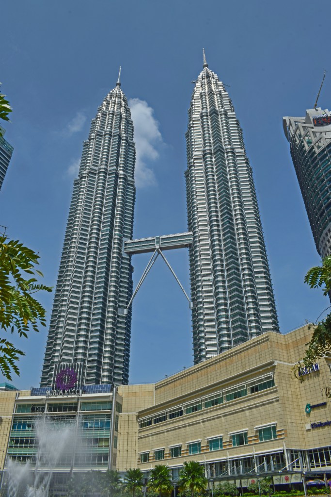 Torres Petronas, Kuala Lumpur, Malásia. Torres Petronas, Kuala Lumpur, Malásia.