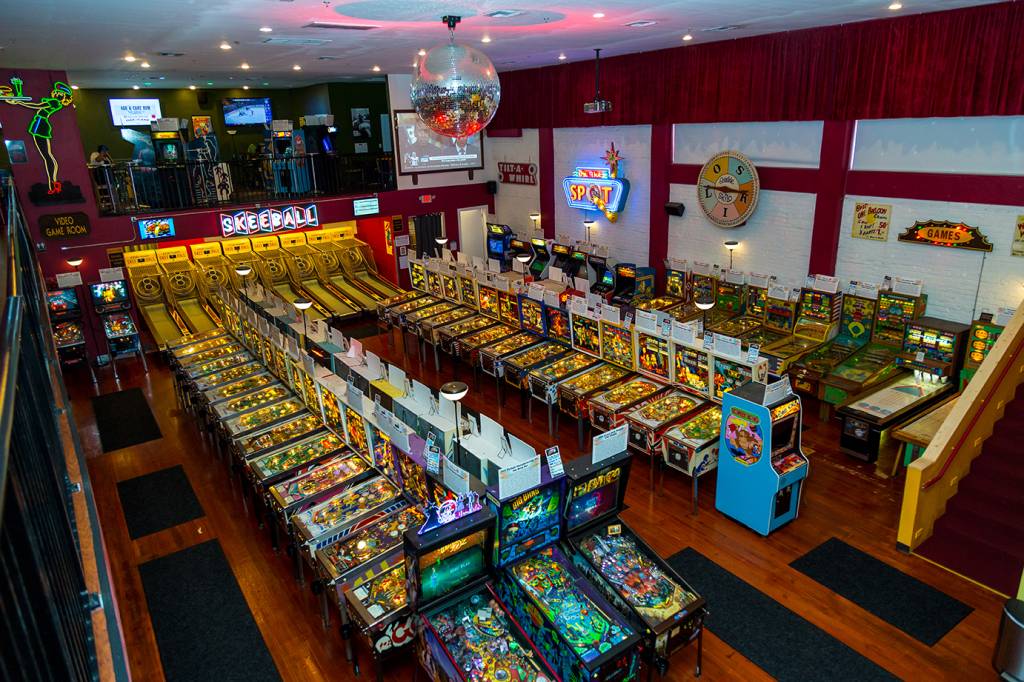 Silverball, Delray Beach, Flórida, Estados Unidos Silverball, Delray Beach, Flórida, Estados Unidos