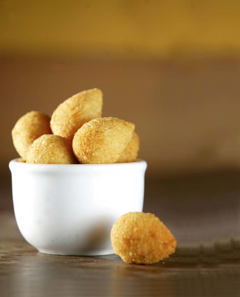 Coxinha de frango com catupiry, do bar Frangó