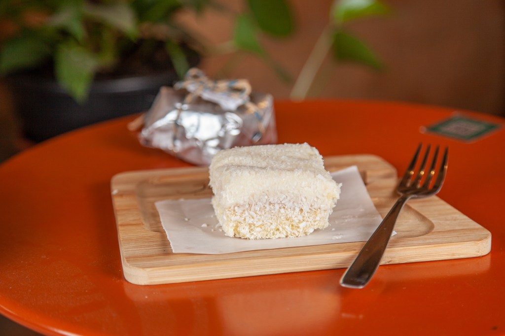 Bolo de coco, J. Café, São Paulo, Brasil