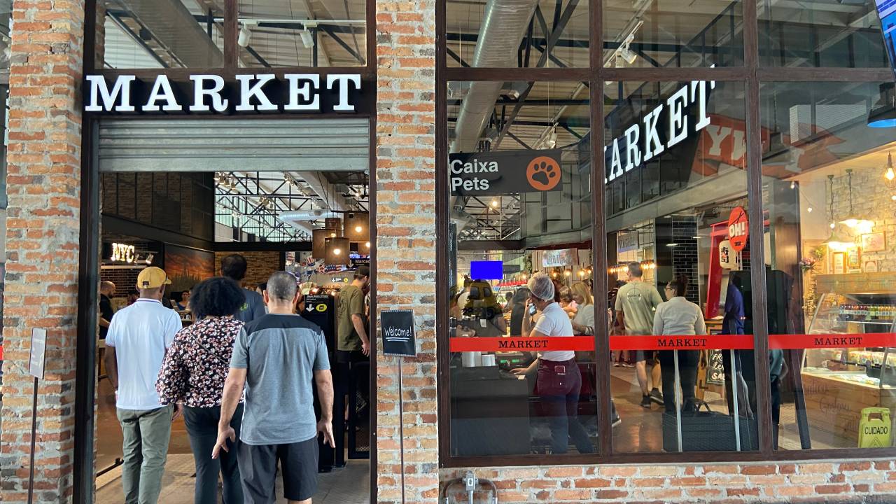 Graal Market Carvalho Pinto, São Paulo, Brasil