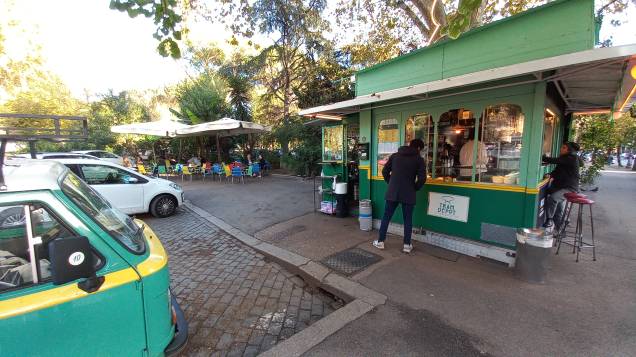 Tram Depot: parada para um café ou vinho orgânico Tram Depot: parada para um café ou vinho orgânico