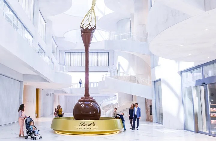 museu-lindt-home-of-chocolate-fonte-gigante