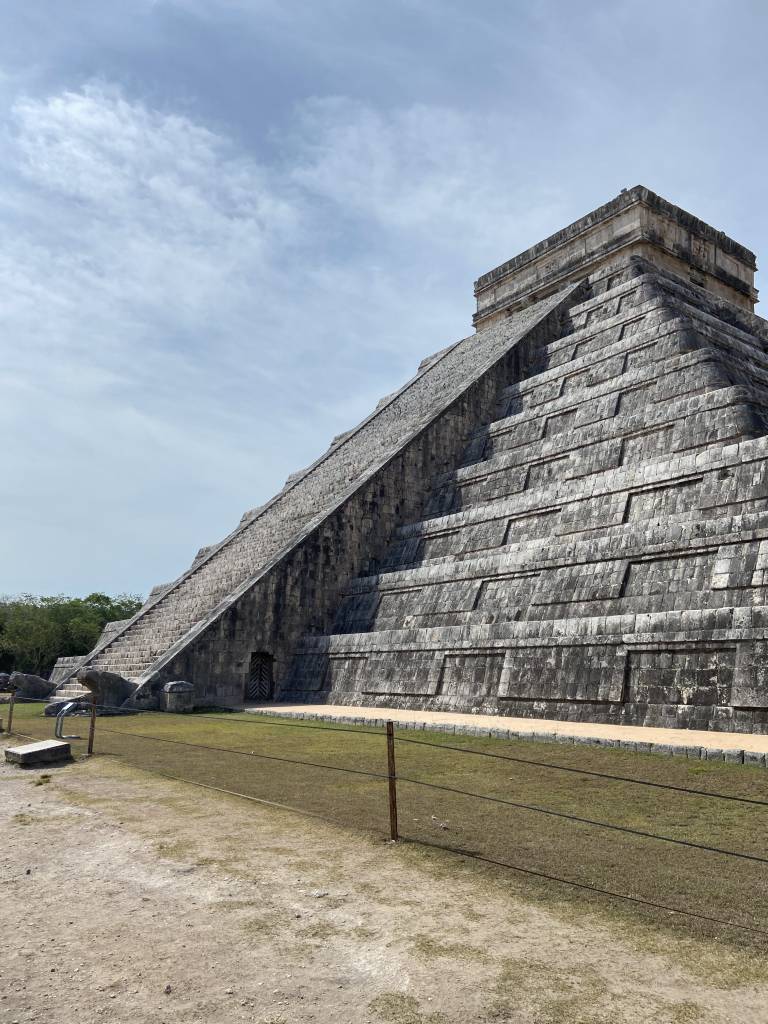 Pirâmide de Kukulcán, Chichén Itzá, México Pirâmide de Kukulcán, Chichén Itzá, México