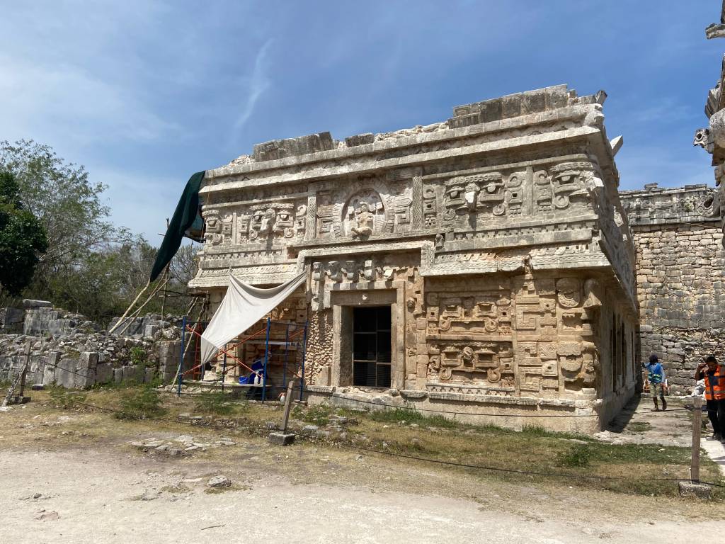 Igreja, Chichén Itzá, México Igreja, Chichén Itzá, México