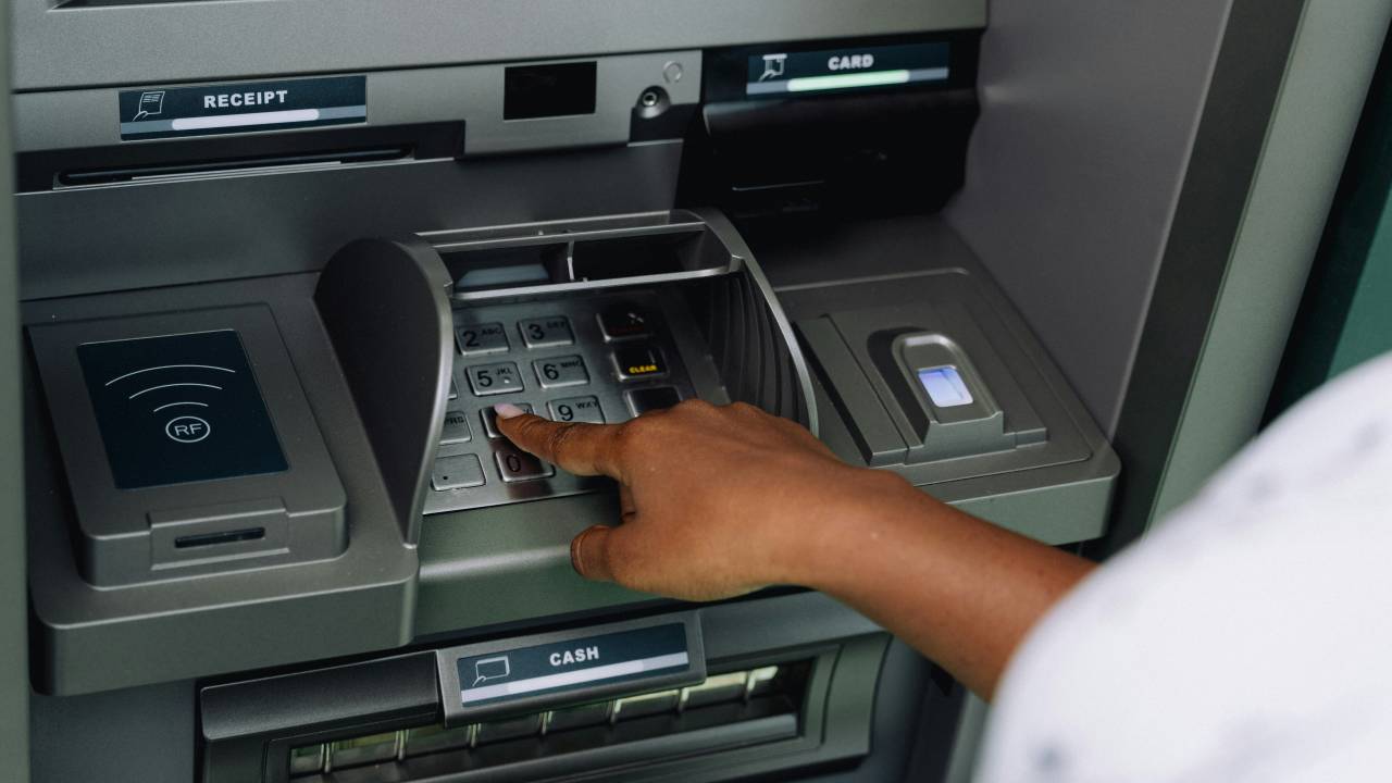atm-fee-saver-aplicativo-sacar-dinheiro-exterior