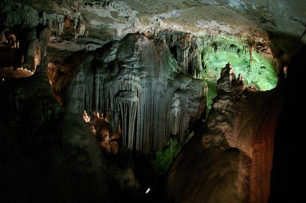 gruta-de-maquine-mg gruta-de-maquine-mg
