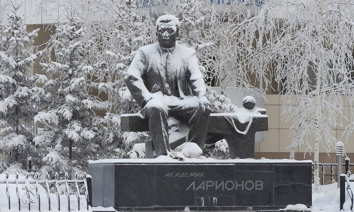 monumento-yakutsk