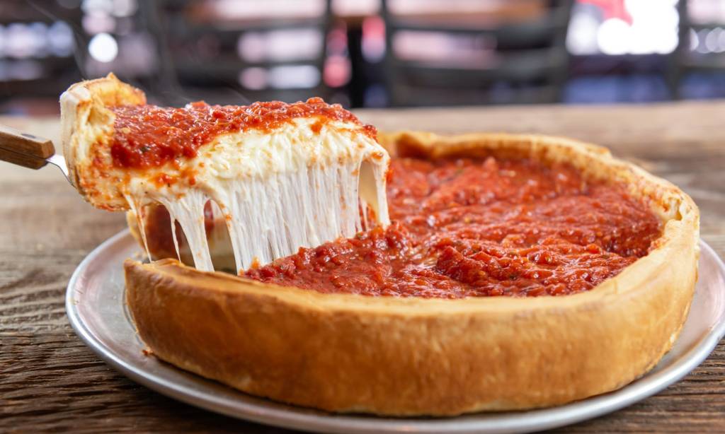 Deep dish pizza, Giordano’s, Chicago, Estados Unidos Deep dish pizza, Giordano's, Chicago, Estados Unidos